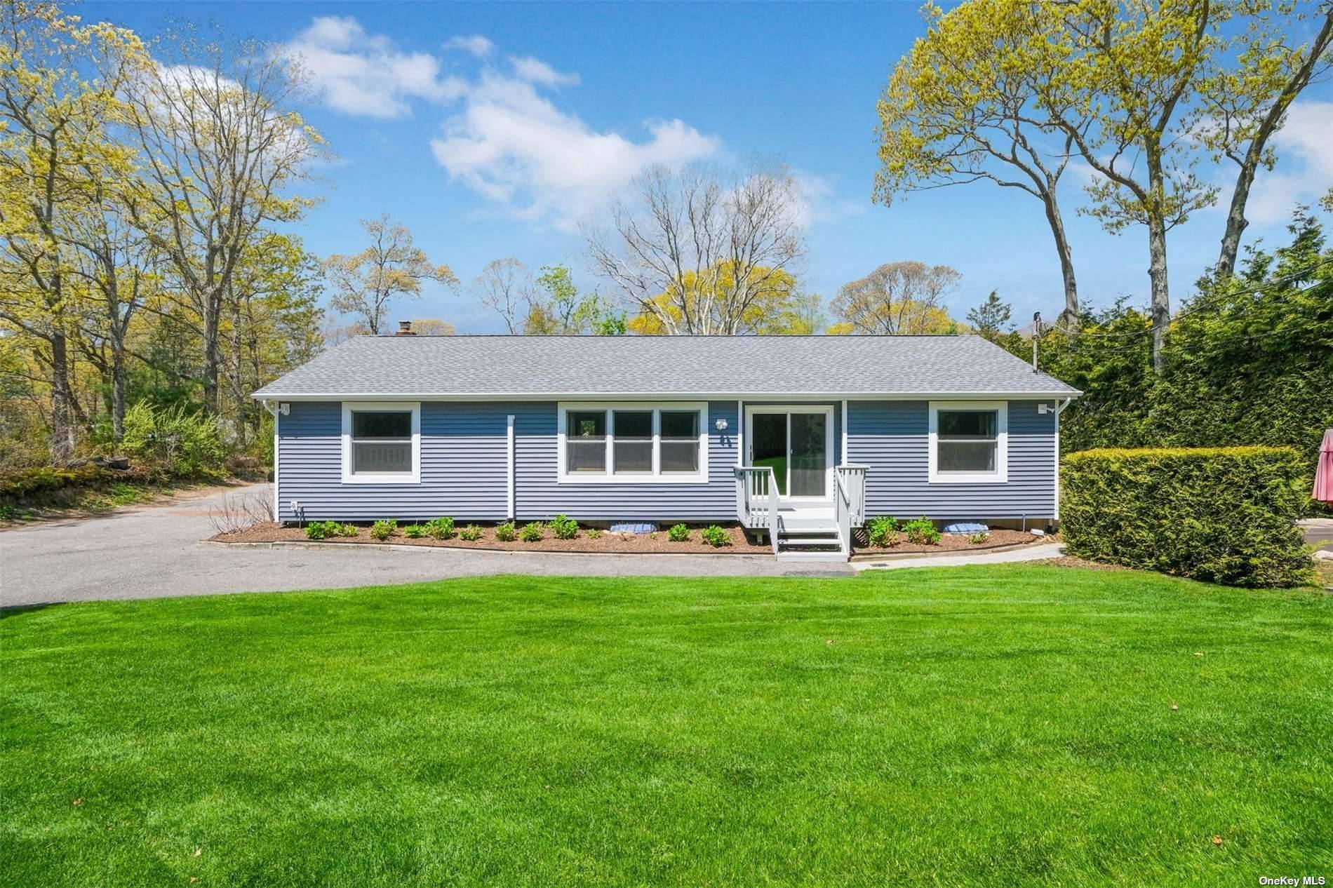 Southampton, NY 11968,1675 Noyack RD