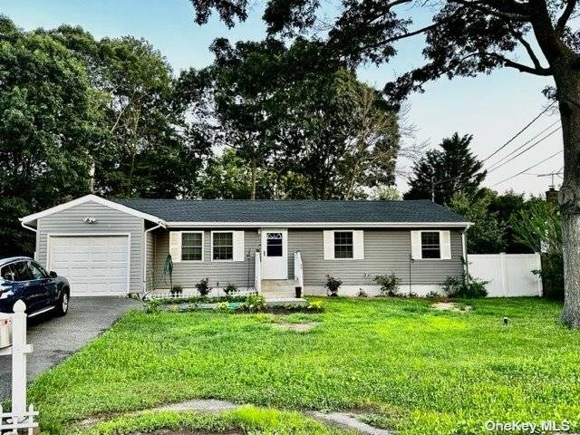 Shirley, NY 11967,44 Musket DR