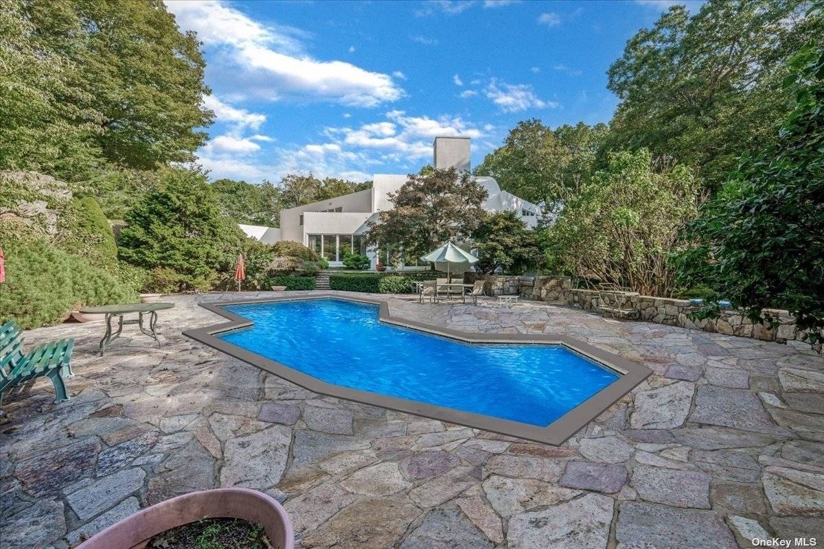 Chappaqua, NY 10514,20 Bessel LN