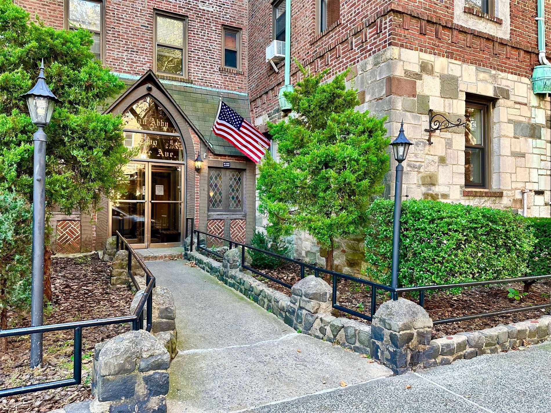 Bay Ridge, NY 11209,2 Marine AVE #2D