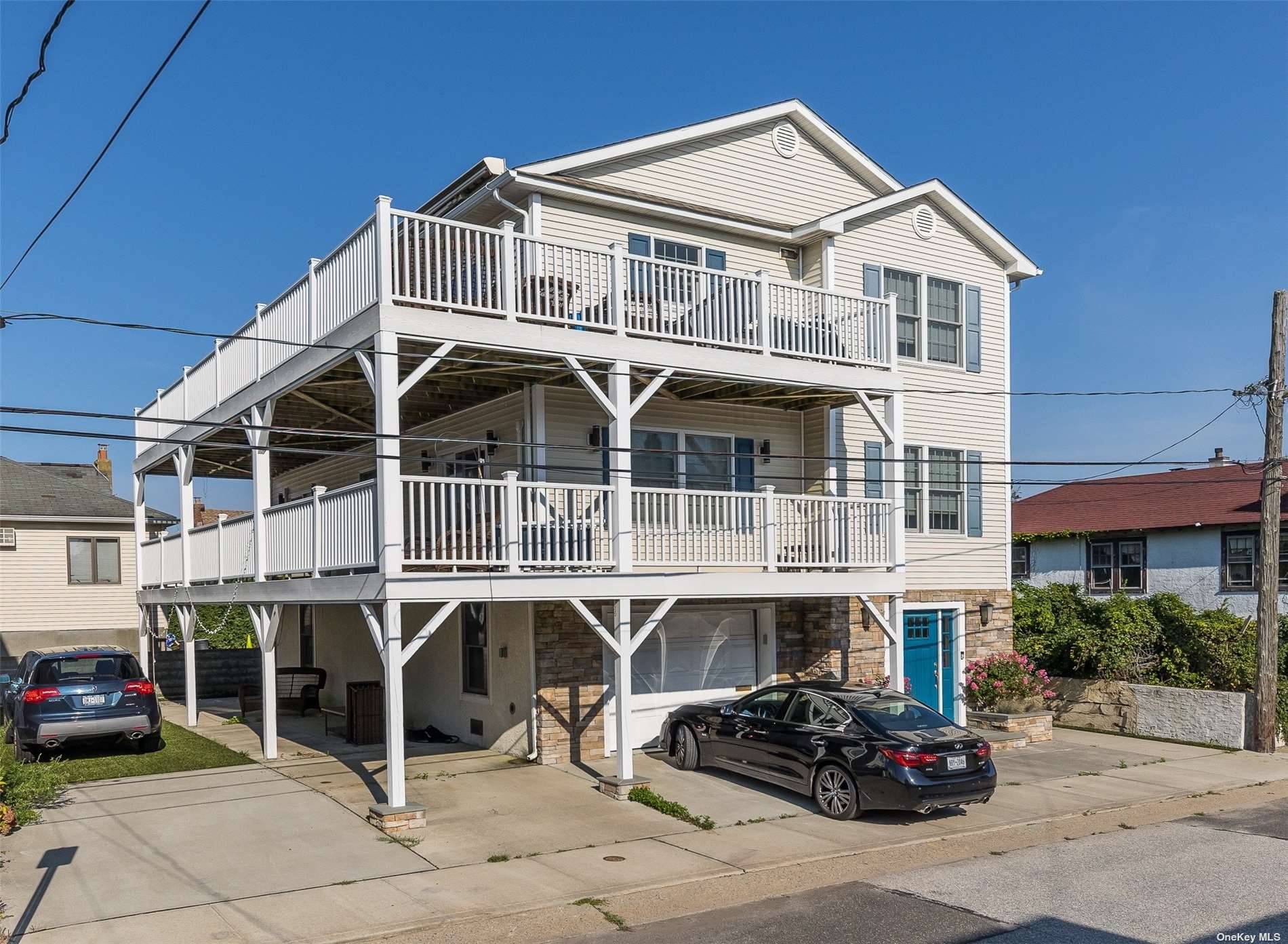 East Atlantic Beach, NY 11561,17 Oswego AVE