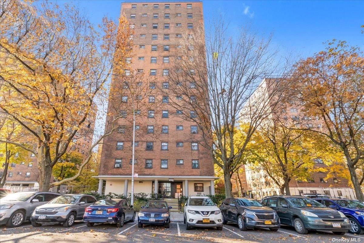 Astoria, NY 11106,21-20 33 RD #11B