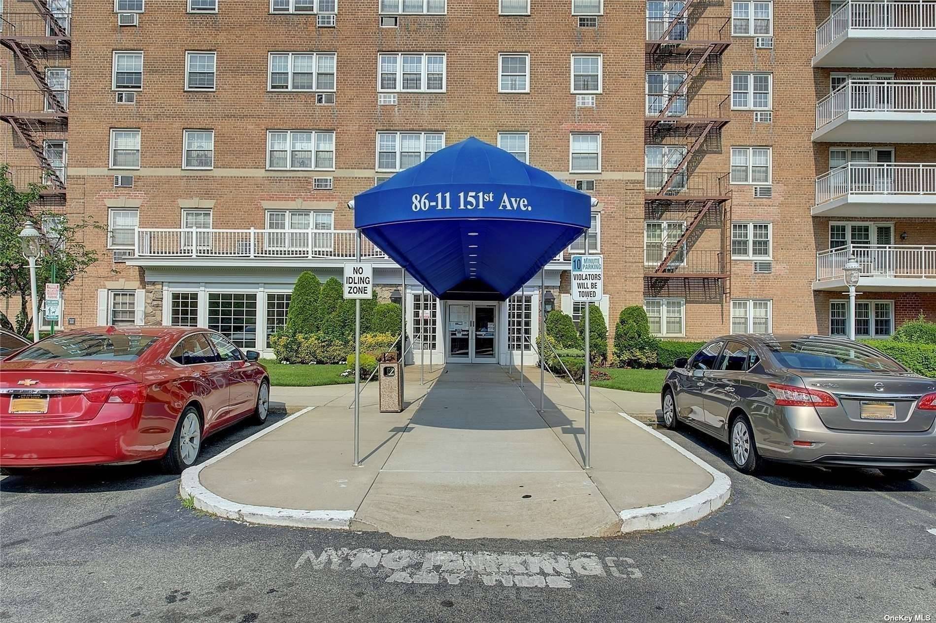 Howard Beach, NY 11414,86-11 151st AVE #2E