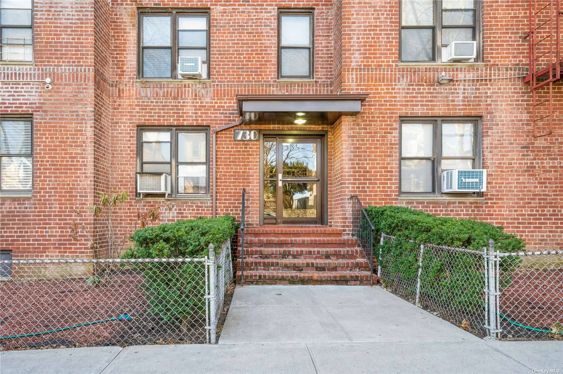 Bronx, NY 10466,730 E 232 ST #3H