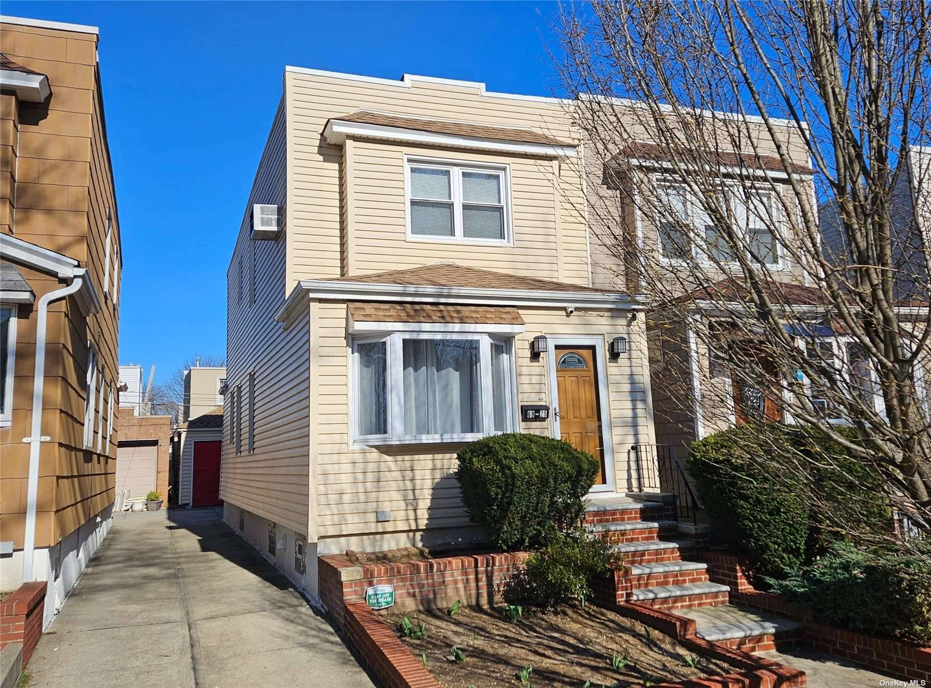 Glendale, NY 11385,69-25 67th PL