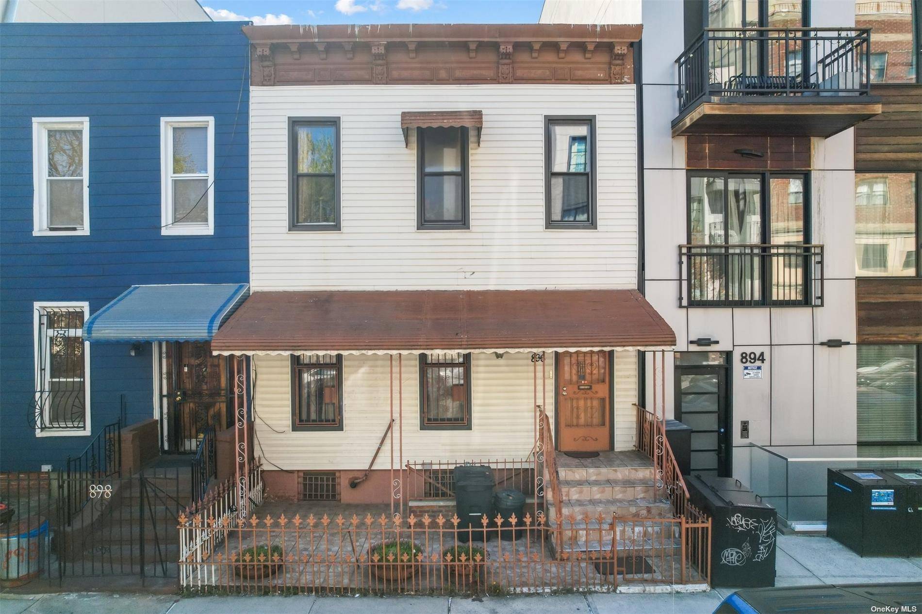 Bushwick, NY 11221,896 Willoughby Ave