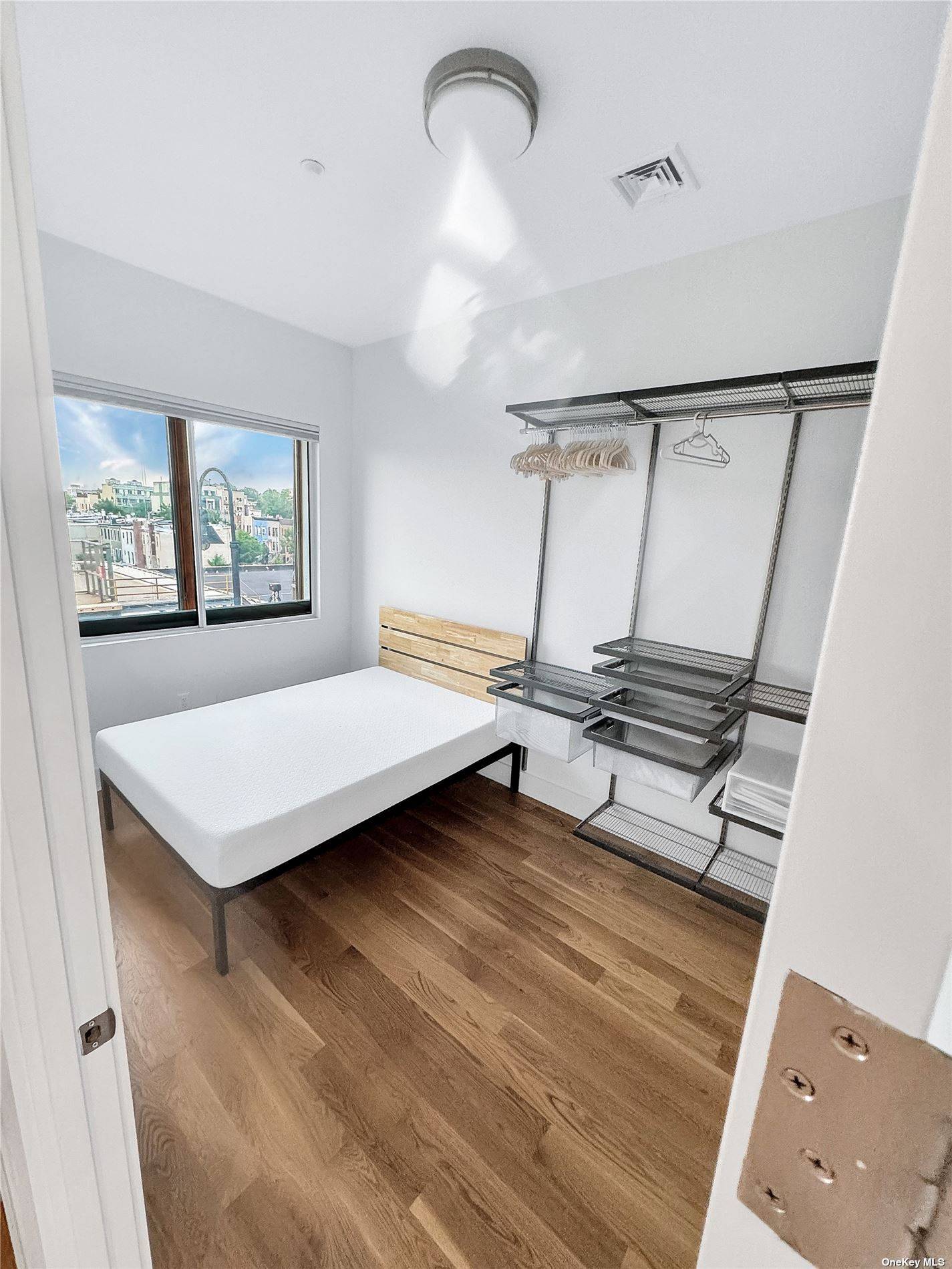 Bushwick, NY 11207,1776 Broadway #4A