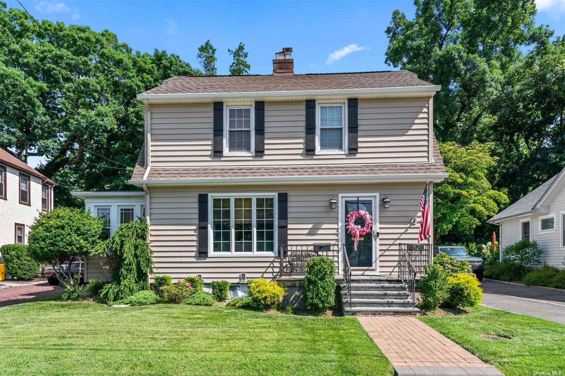 Locust Valley, NY 11560,82 North ST