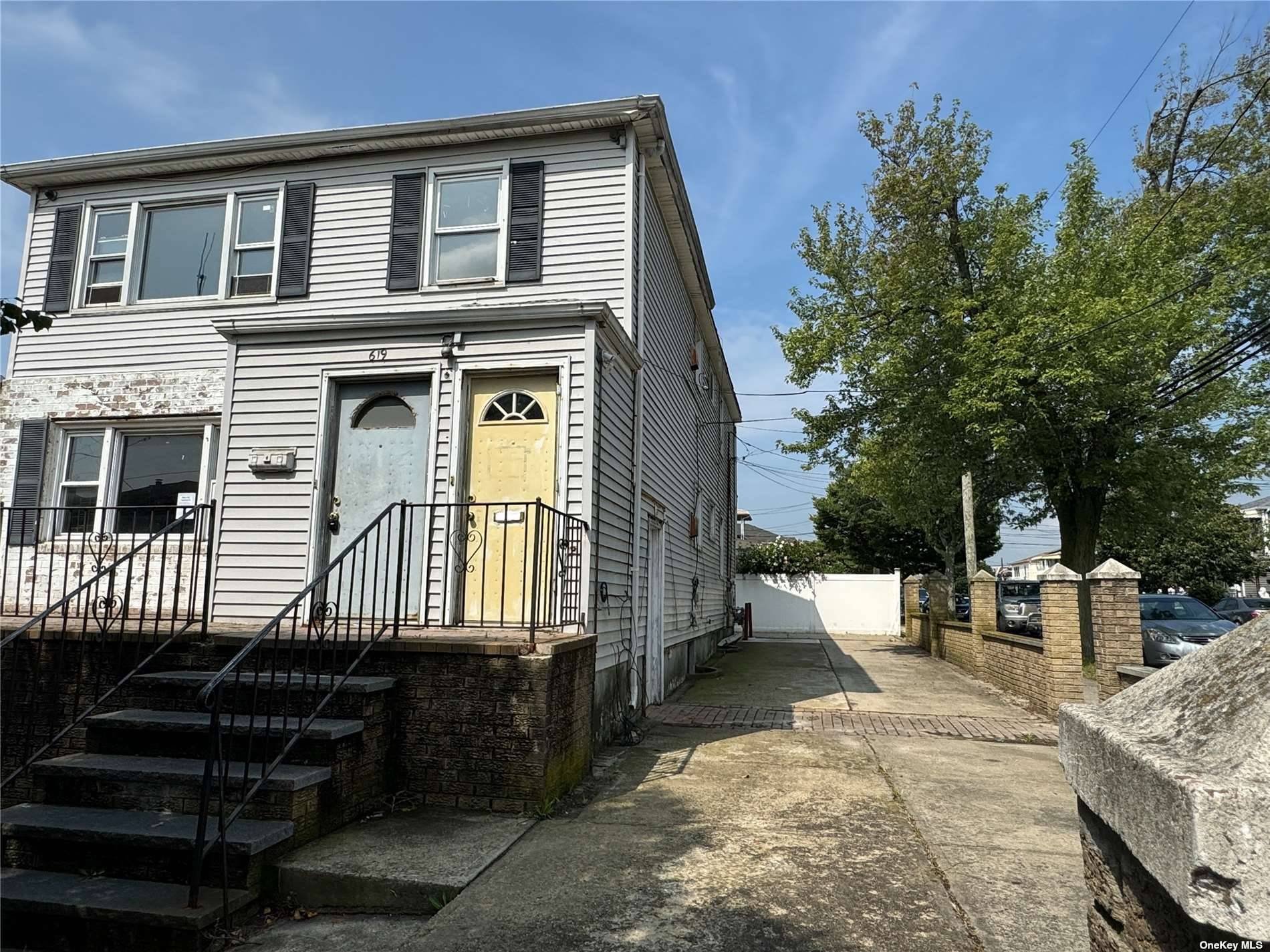 Far Rockaway, NY 11691,619 Grassmere TER