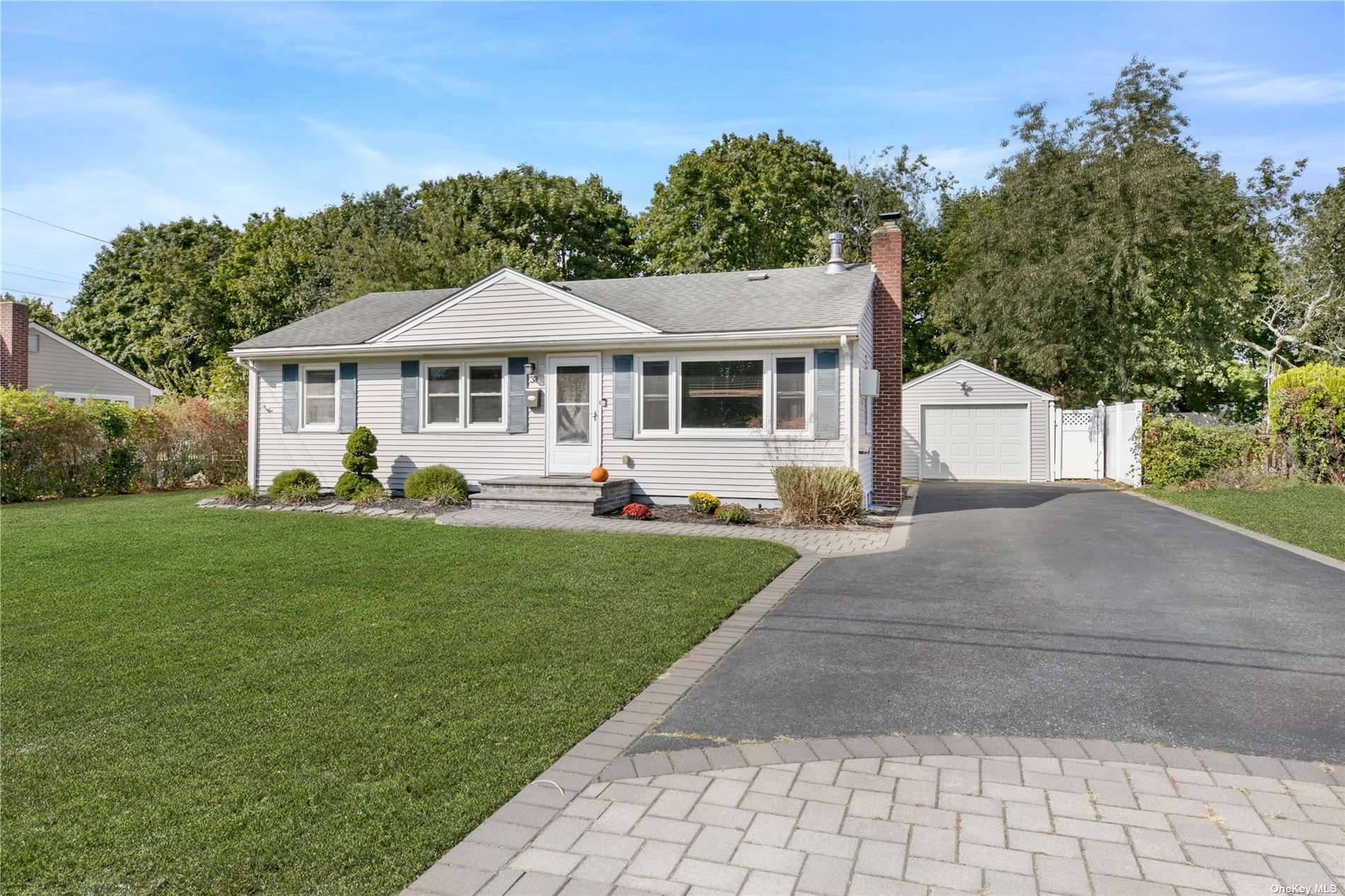 Patchogue, NY 11772,33 Herbert CIR