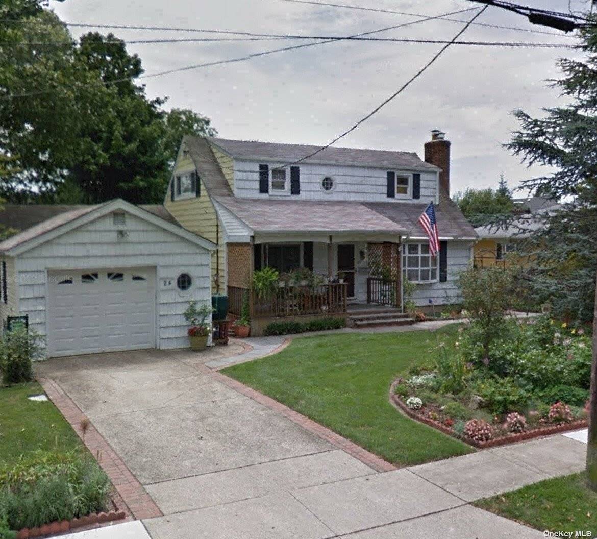 Farmingdale, NY 11735,24 Sullivan AVE