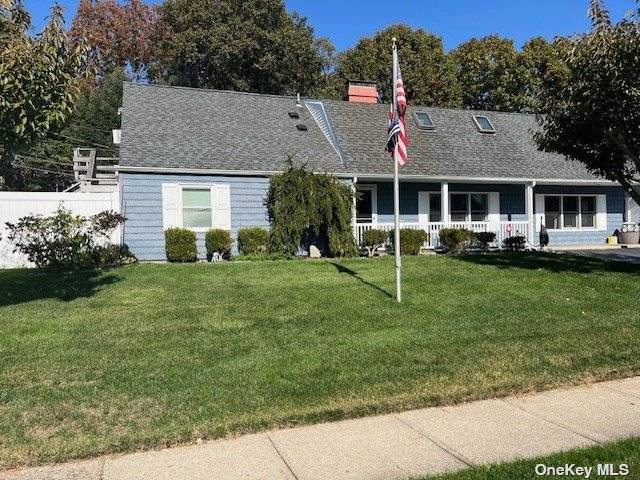 Holbrook, NY 11741,5 Horseshoe DR