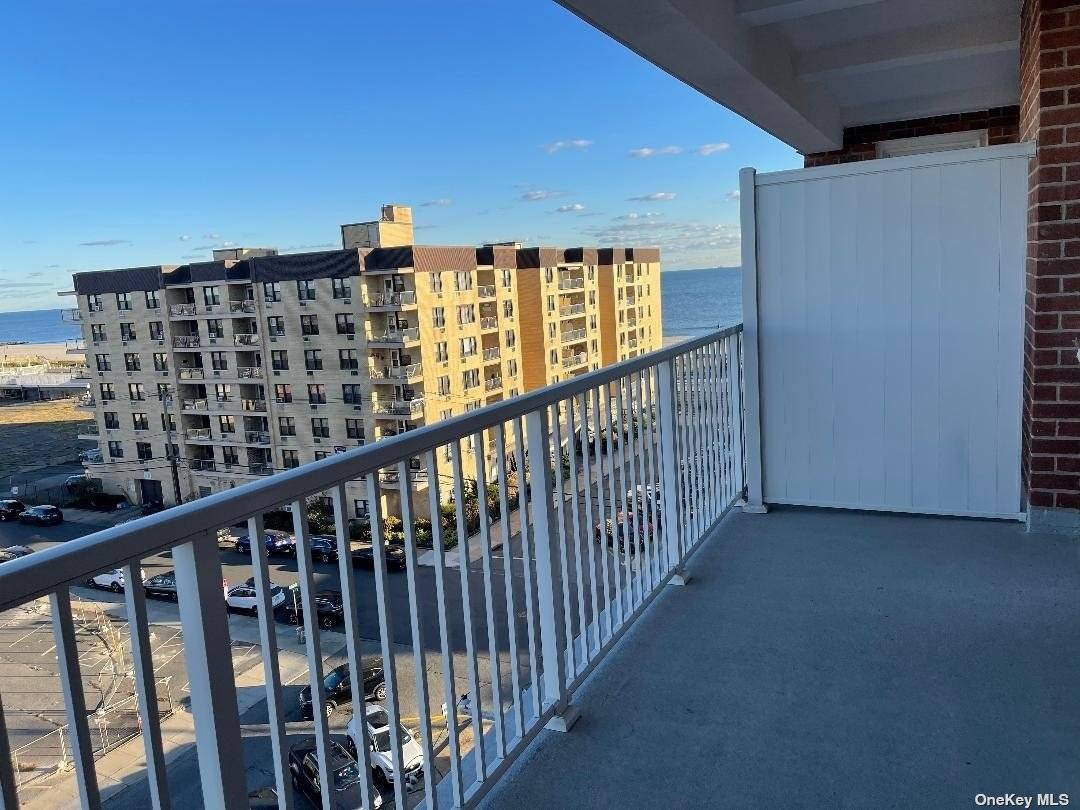 Long Beach, NY 11561,55 Monroe BLVD #6j