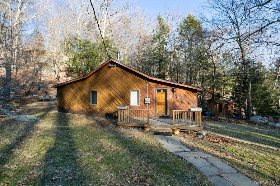 Putnam Valley, NY 10579,76 Wenonah RD