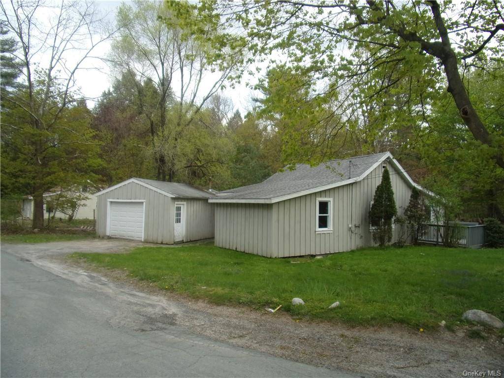 Bloomingburg, NY 12721,1 Chris DR