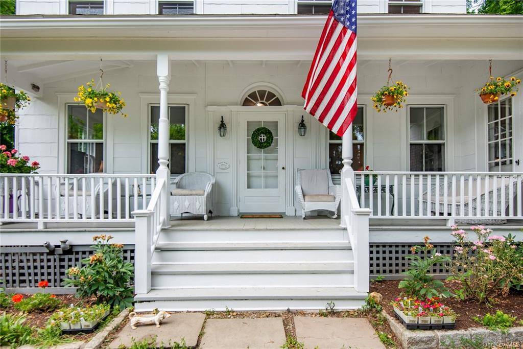 Pound Ridge, NY 10576,225 Westchester AVE