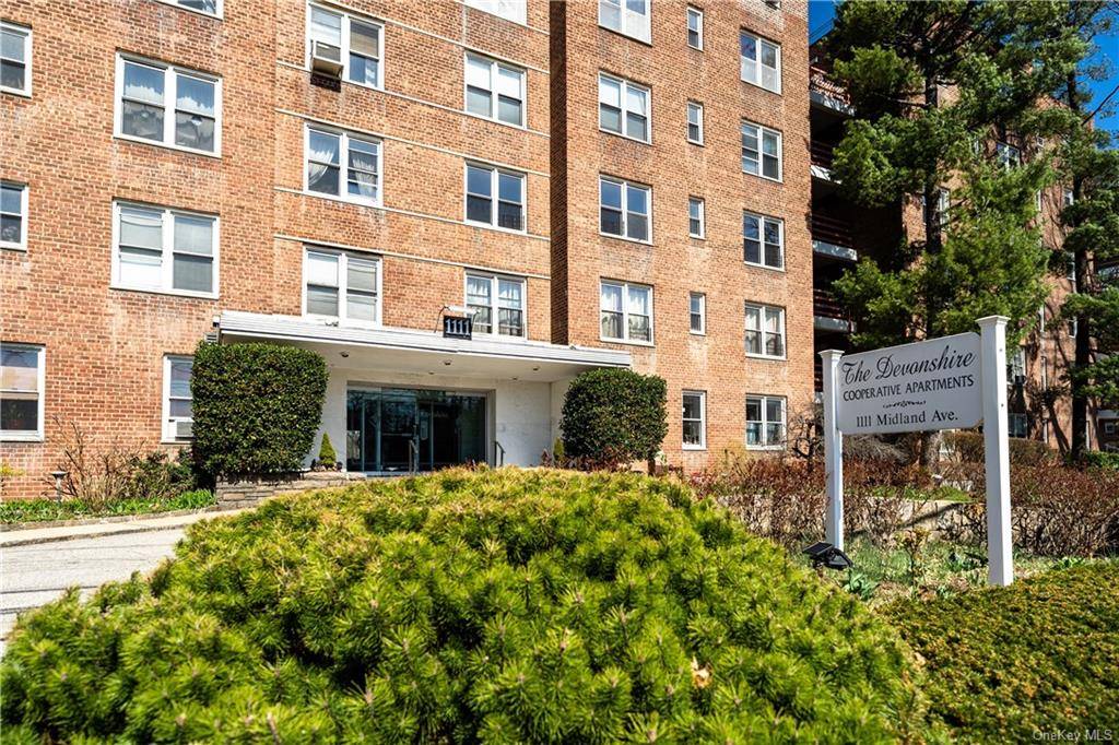 Bronxville, NY 10708,1111 Midland AVE #3H