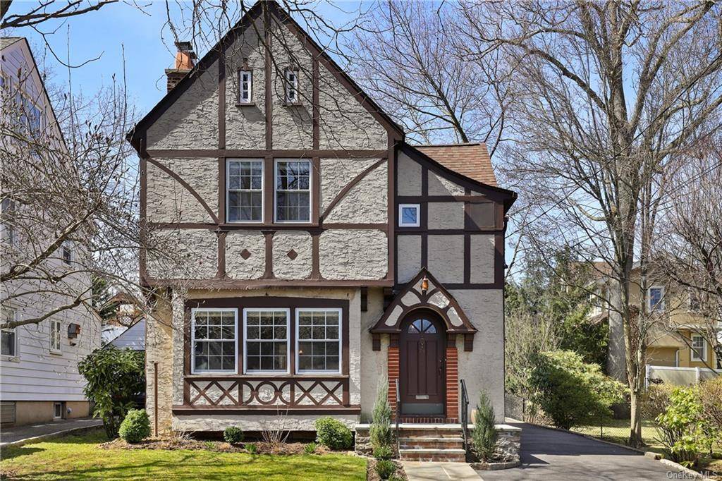 Bronxville, NY 10708,79 Archer DR