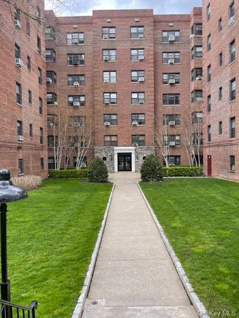 Mount Vernon, NY 10552,465 E Lincoln AVE #311