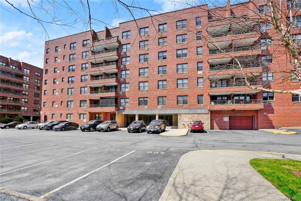 Mount Kisco, NY 10549,60 Barker ST #317