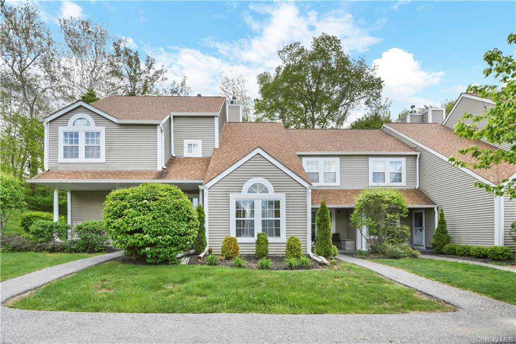 Yorktown Heights, NY 10598,244 Maple Brook CT