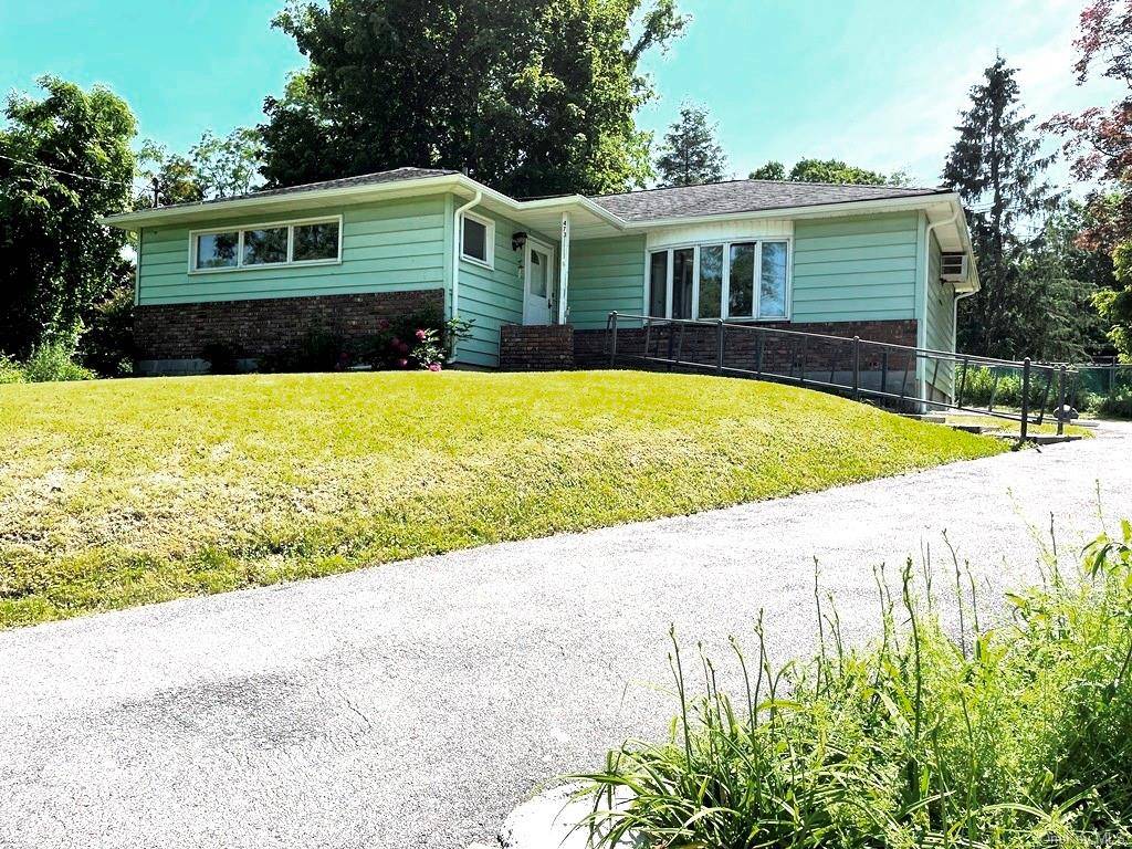 Patterson, NY 12563,473 Doansburg RD