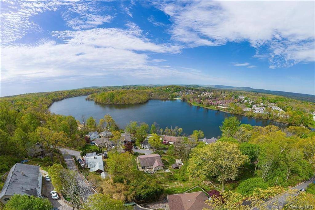 Mohegan Lake, NY 10547,3452 Hillside DR