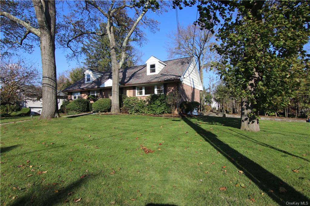 Rye Brook, NY 10573,18 Berkley DR