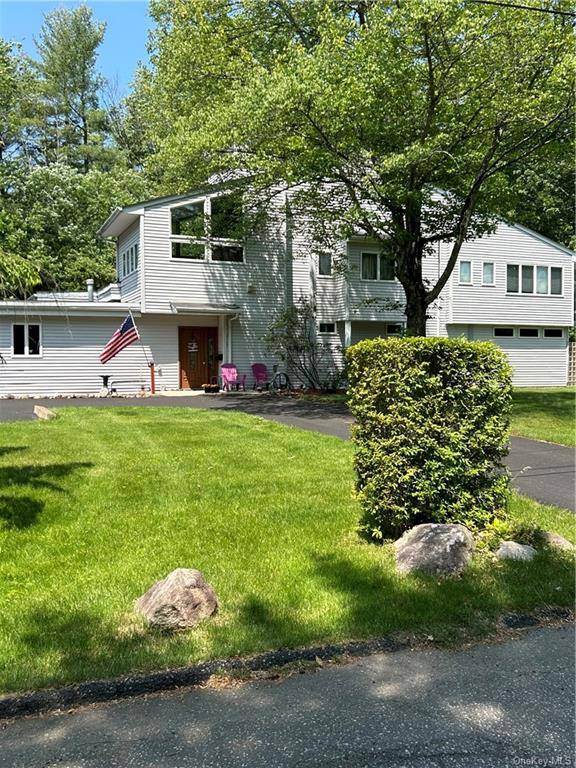 West Nyack, NY 10994,1 Hartshorn LN