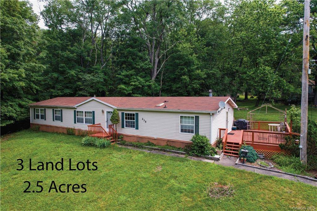 South Fallsburg, NY 12777,235 Wildwood DR