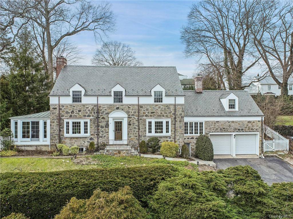 Scarsdale, NY 10583,21 Tisdale RD