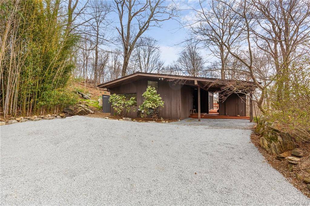 Chappaqua, NY 10514,15 Paula PL