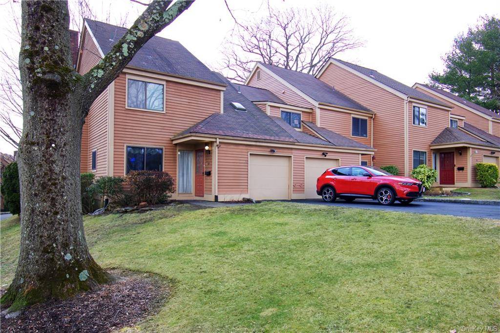 Rye Brook, NY 10573,212 Treetop CRES