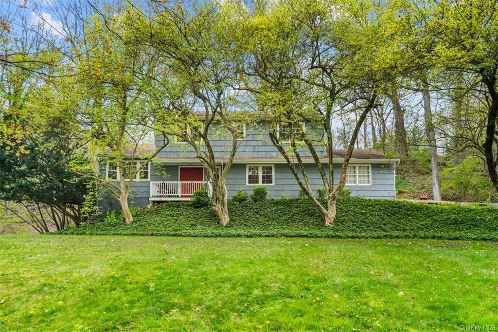 Ossining, NY 10562,4 Surrey LN