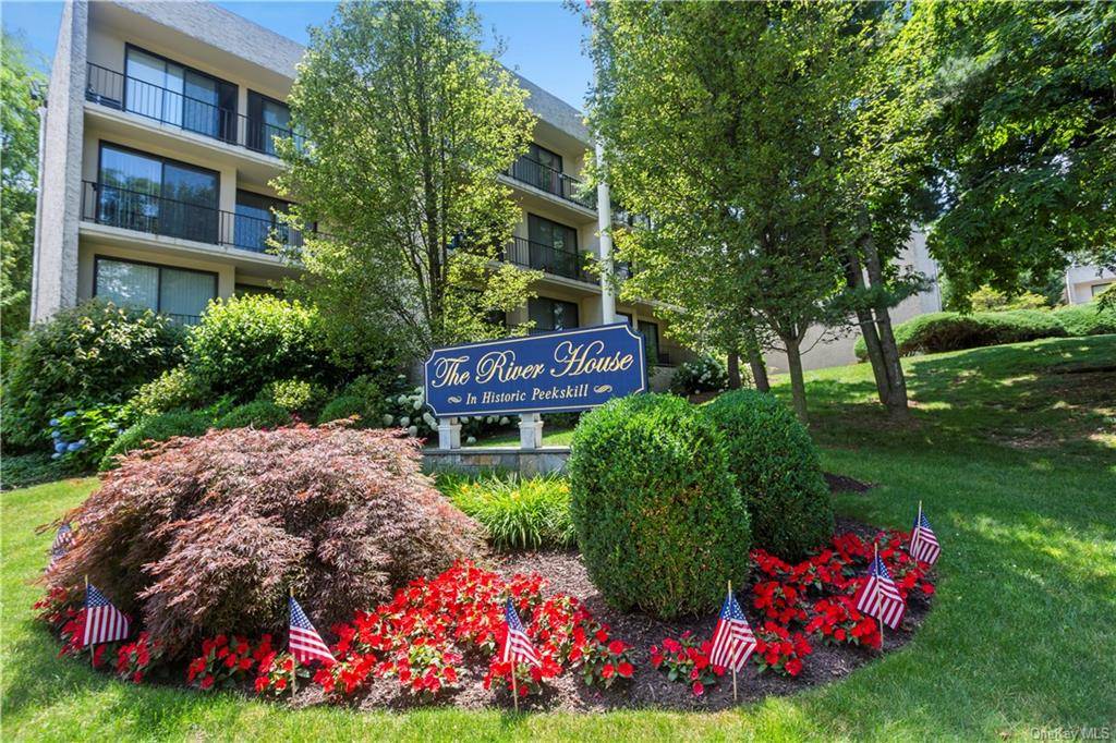 Peekskill, NY 10566,150 Overlook AVE #2k