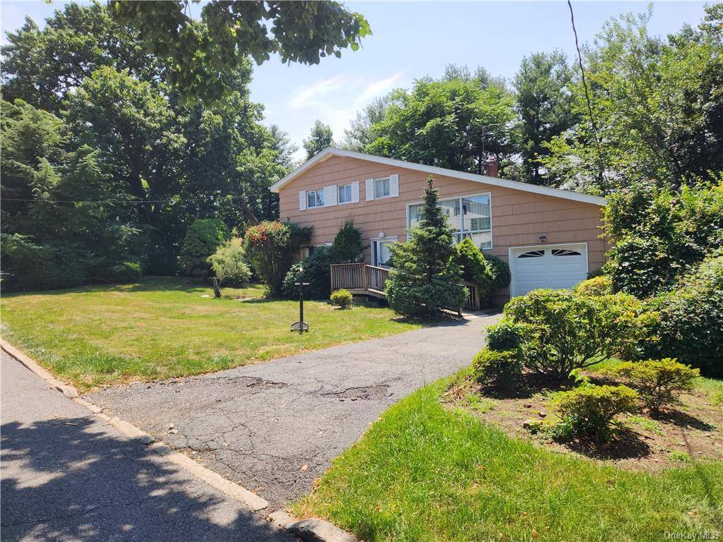 Yonkers, NY 10710,96 Amherst DR