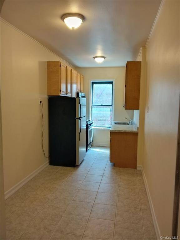 Bronx, NY 10462,1922 Mcgraw AVE #5C