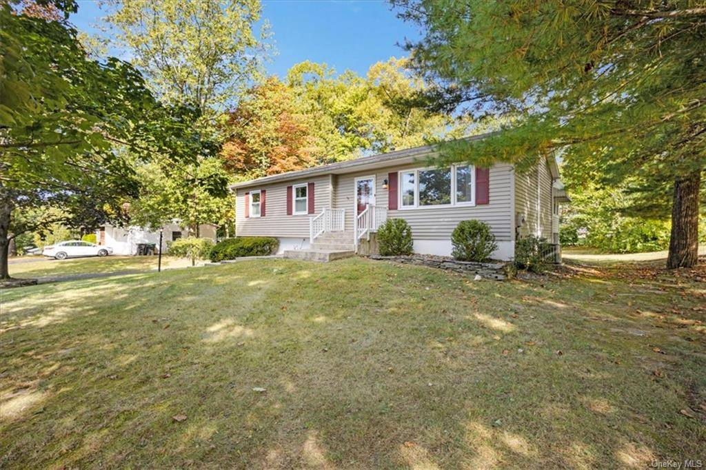 Newburgh, NY 12550,4 Red Oak TER