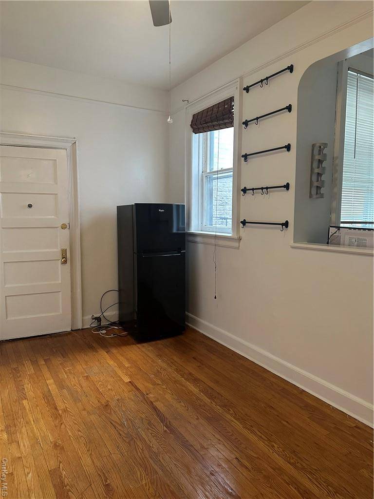 Yonkers, NY 10705,92 Hamilton AVE #6A