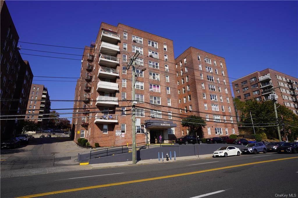 Yonkers, NY 10704,365 Bronx River Road #LH