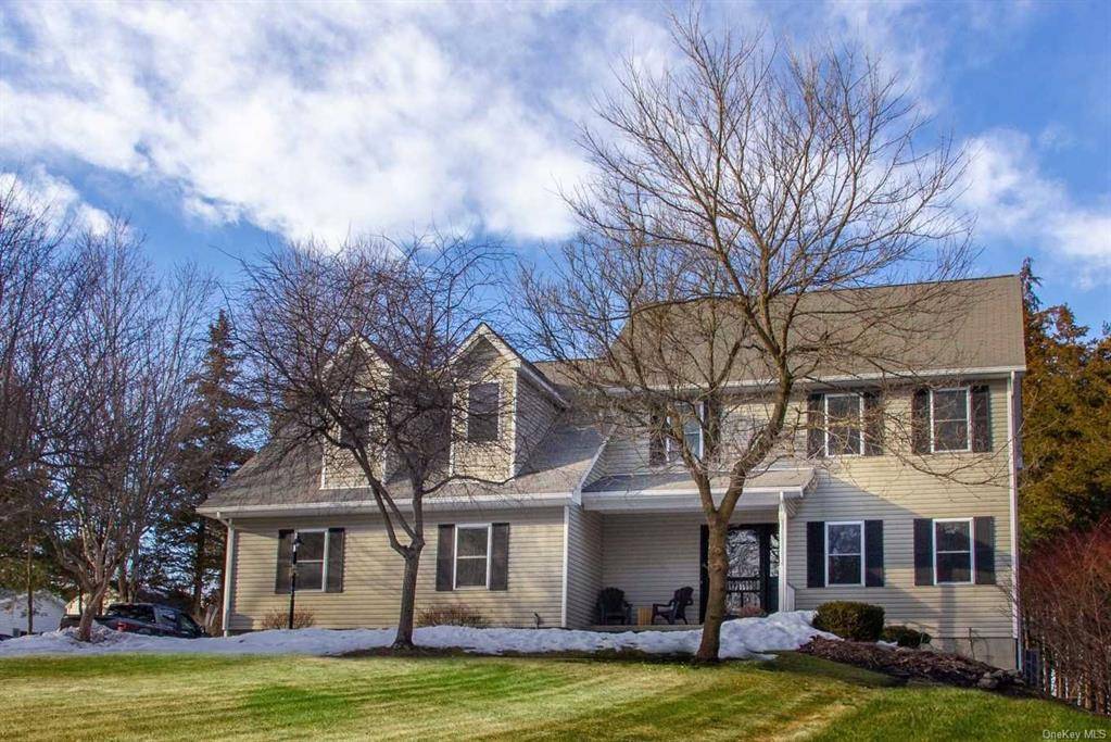 Salt Point, NY 12578,41 Eleanor DR