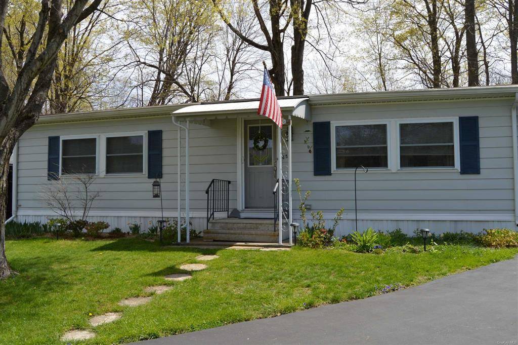 Dover Plains, NY 12522,48 Celeste DR