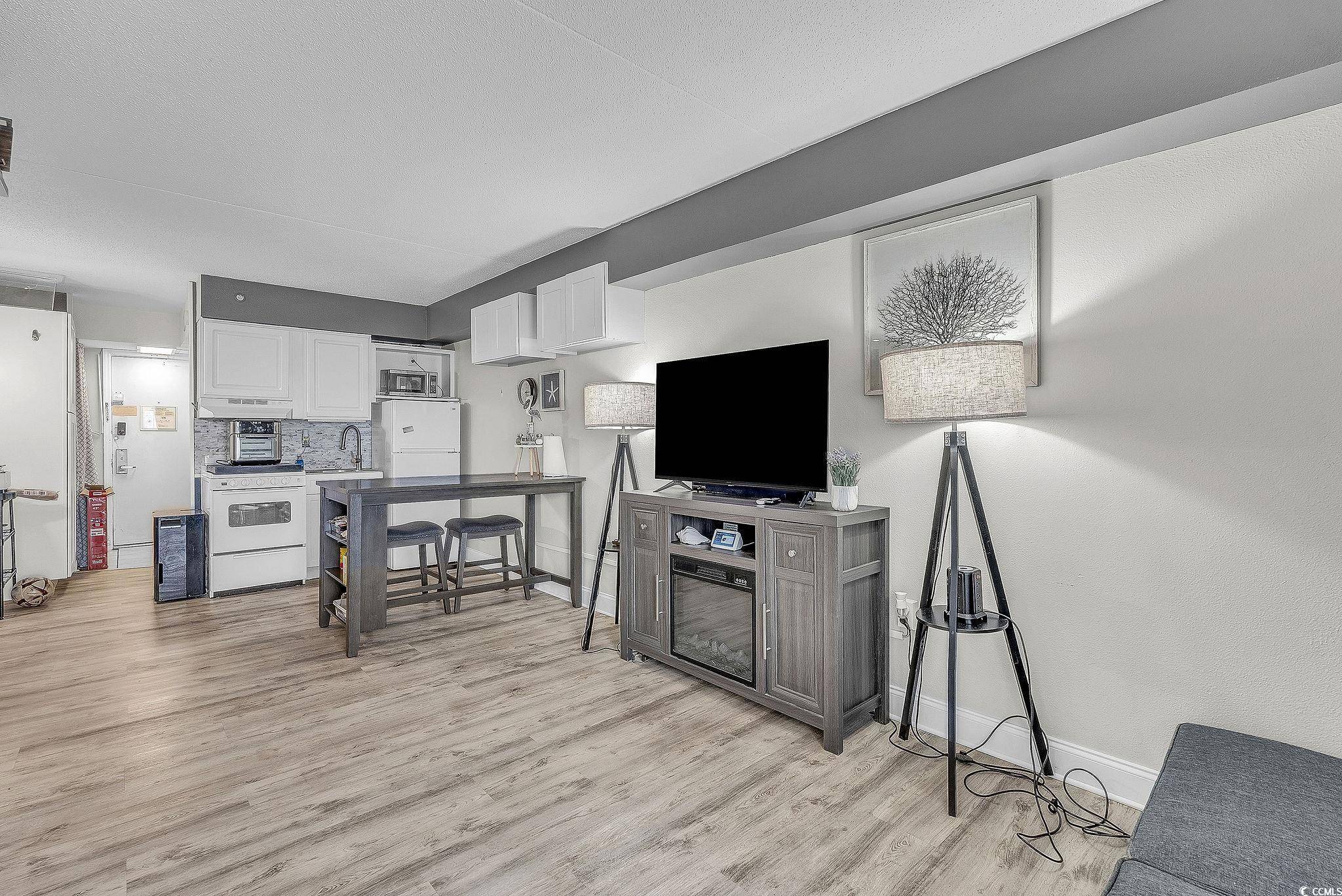 Myrtle Beach, SC 29577,1207 S Ocean Blvd. #20304
