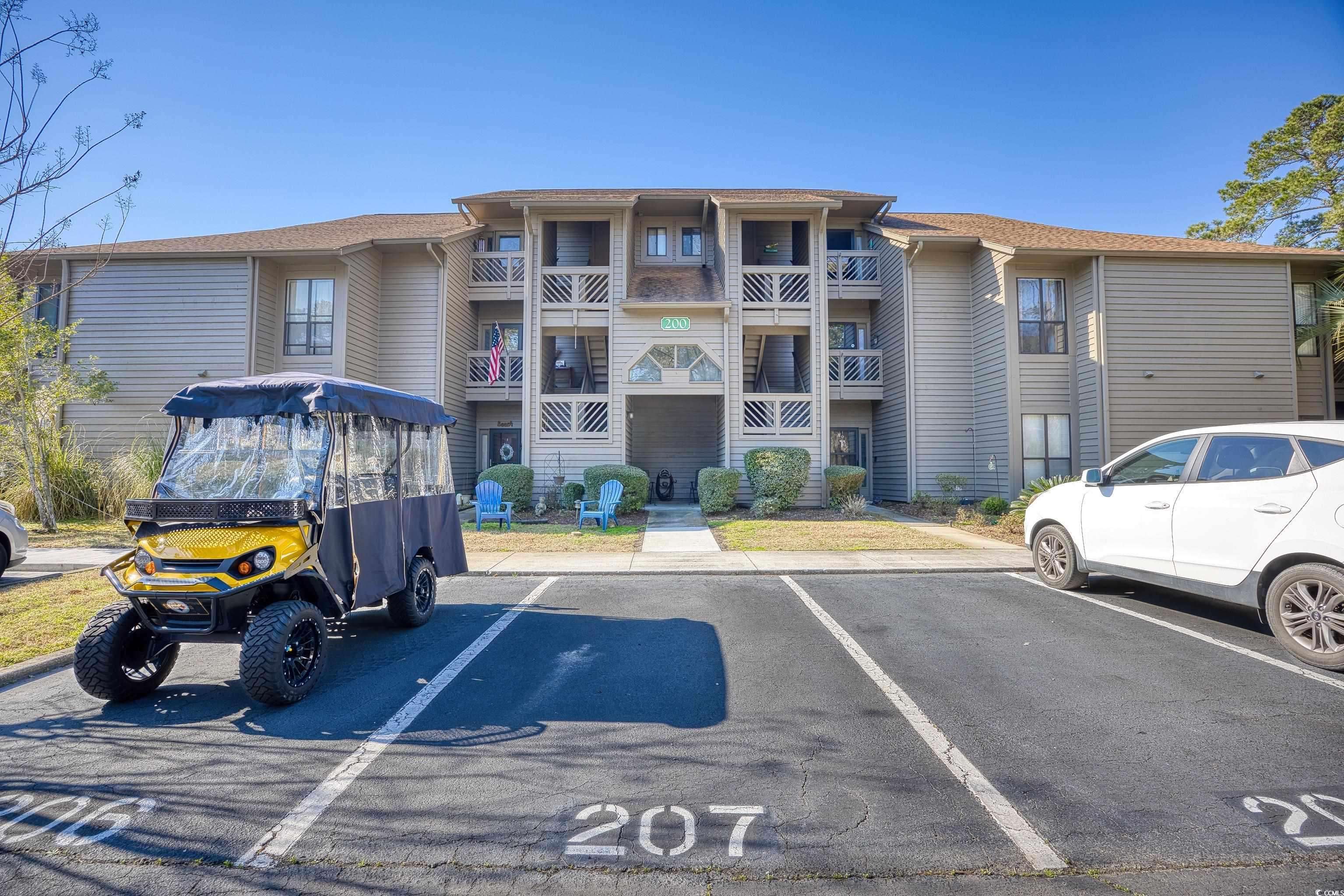 Murrells Inlet, SC 29576,207 Indian Wells Ct. #207