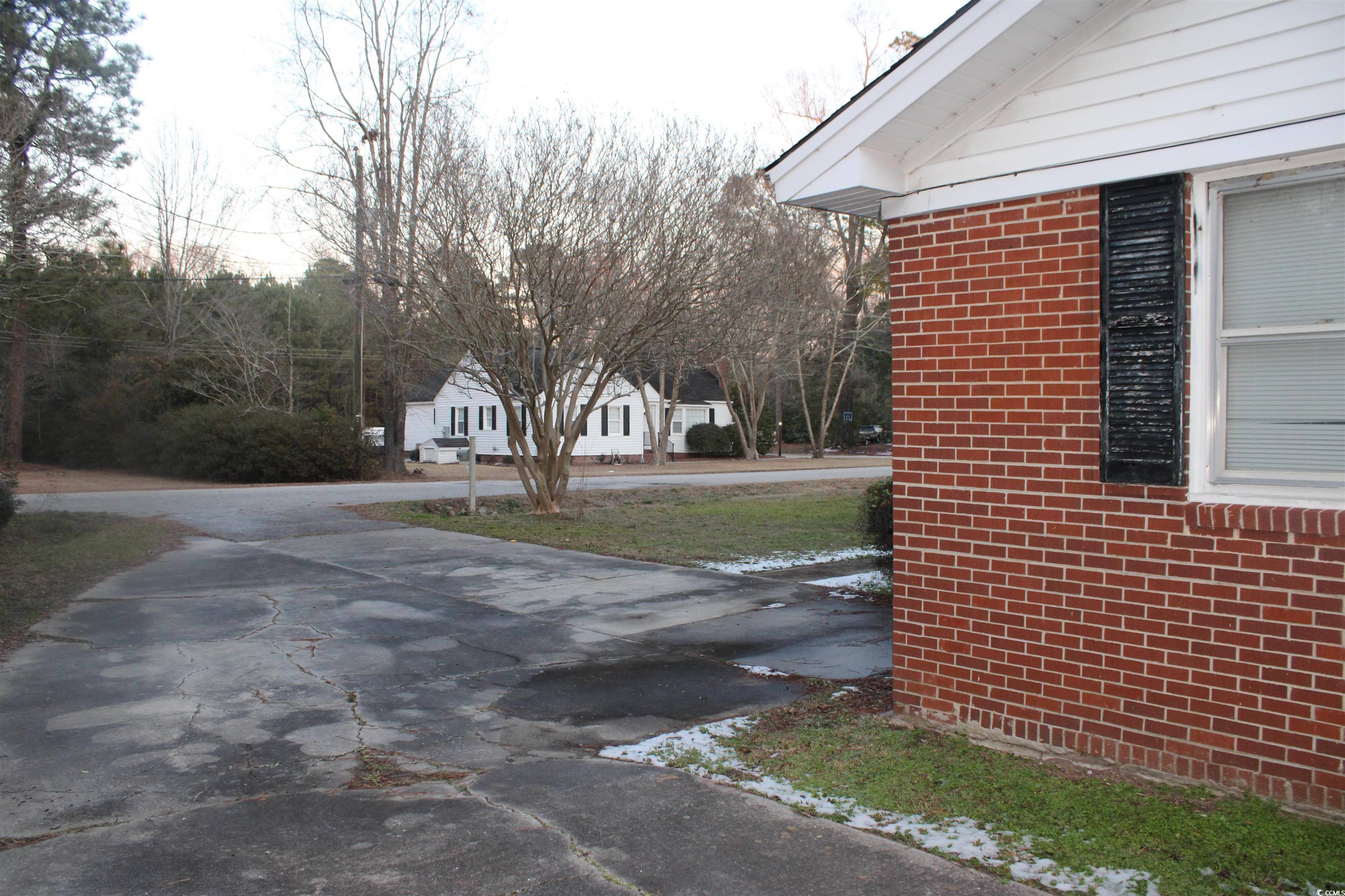 Latta, SC 29565,205 Pine St.
