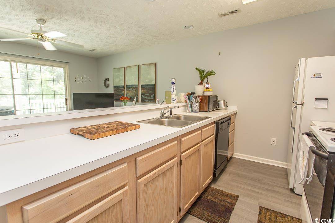 Longs, SC 29568,646 Tupelo Ln. #4E