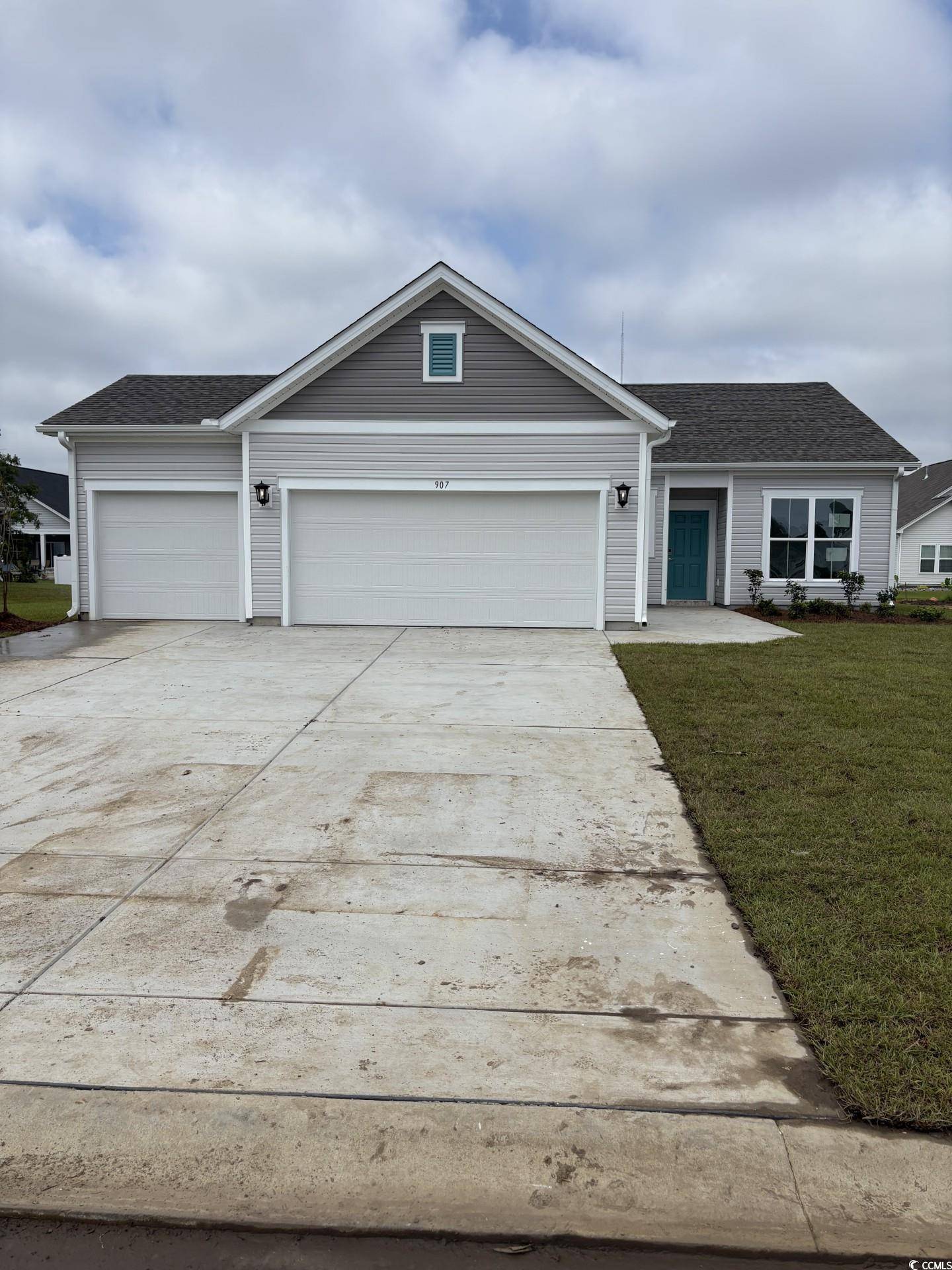 Murrells Inlet, SC 29576,907 Inlet Keys St.