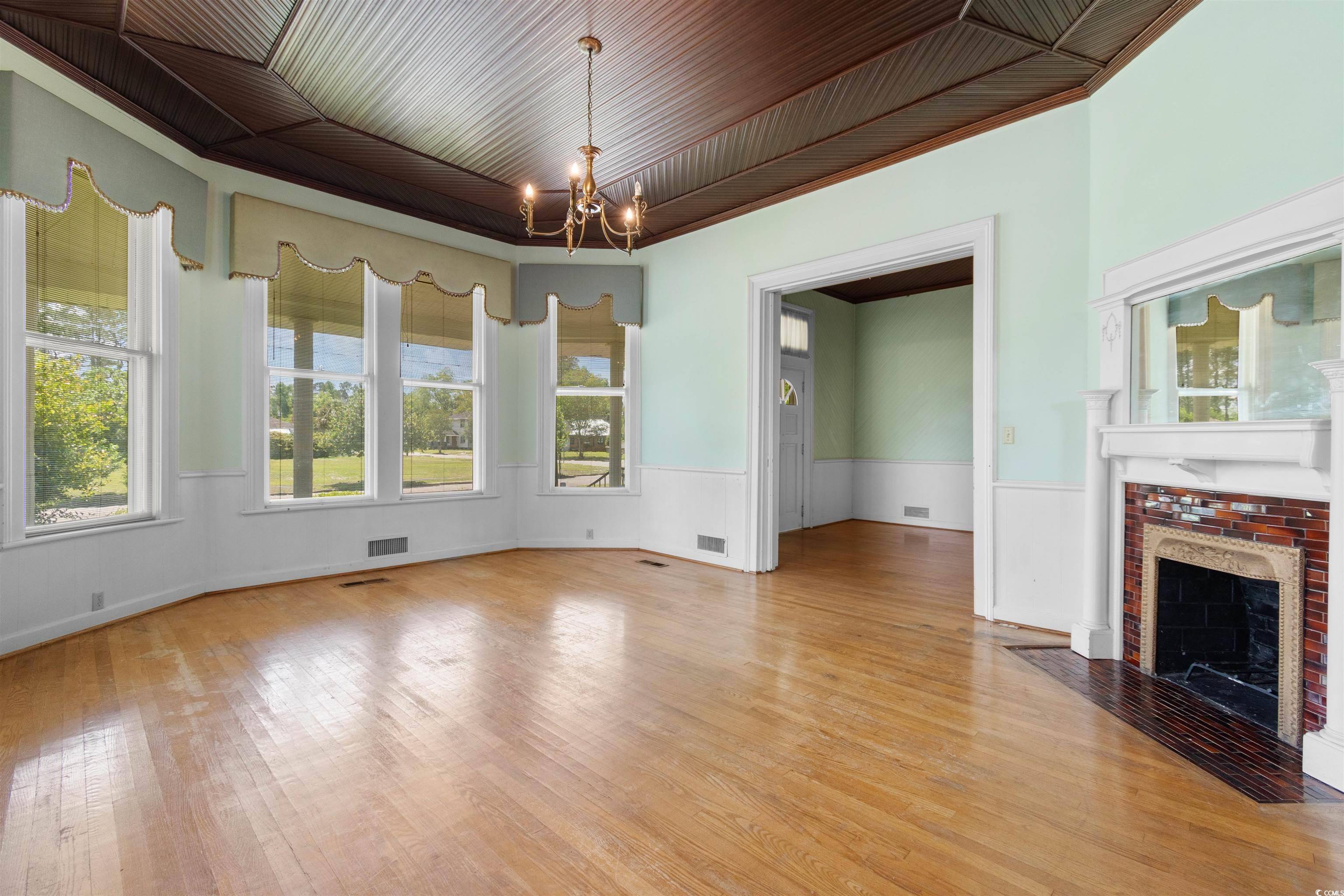 Mullins, SC 29574,118 Ford Ave