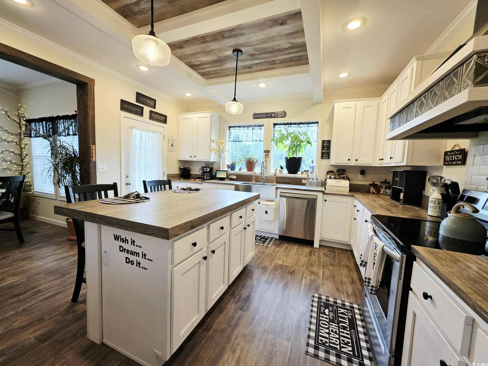 Conway, SC 29527,6039 Sunrise Dr.
