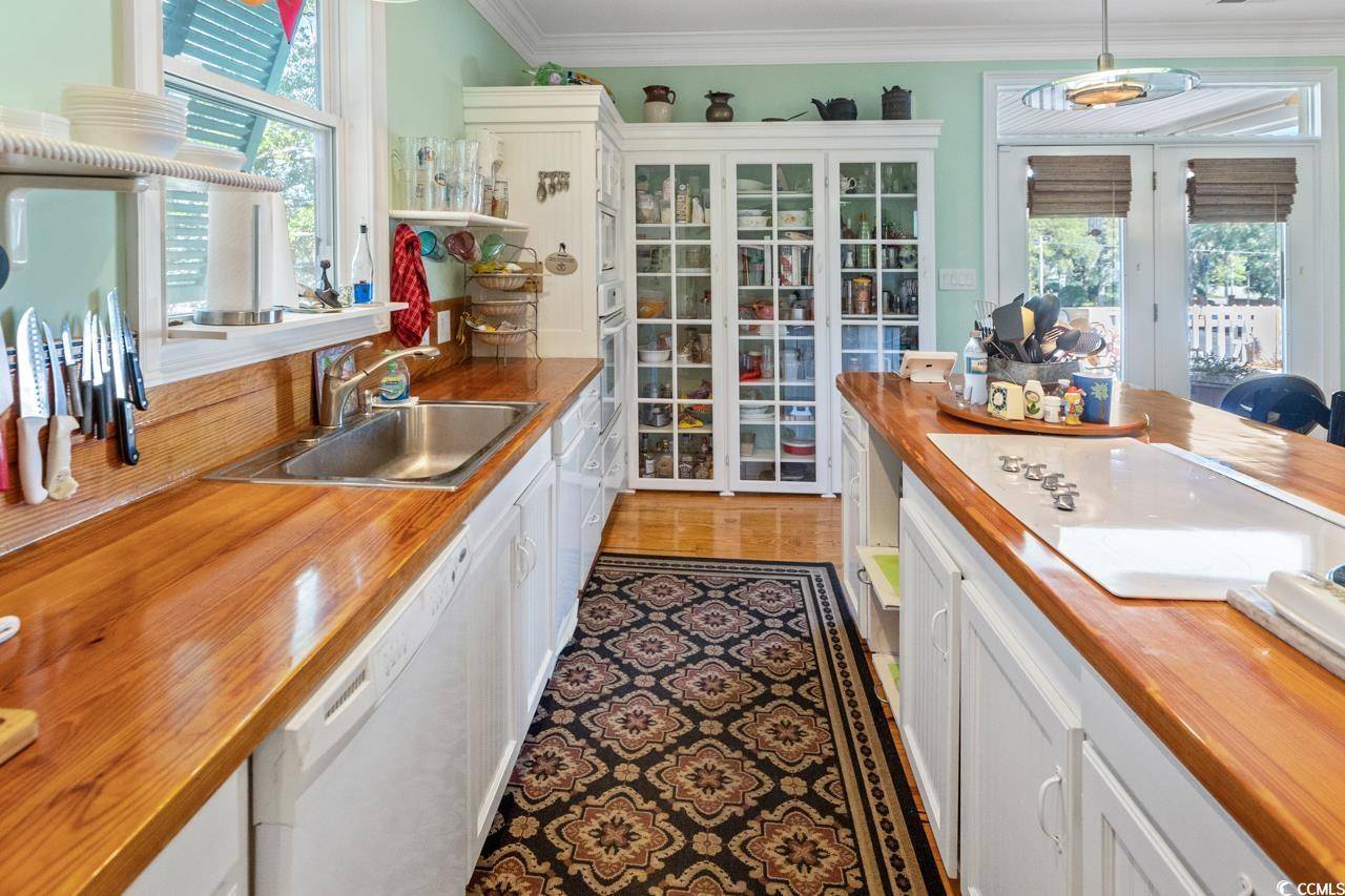 Murrells Inlet, SC 29576,3926 Flagg St.